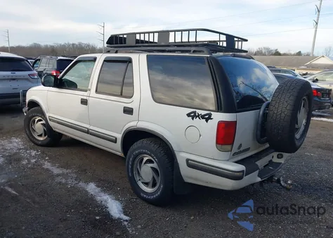 2000 Chevrolet Blazer Lt from USA, damaged, VIN 1GNDT13W9YK145110